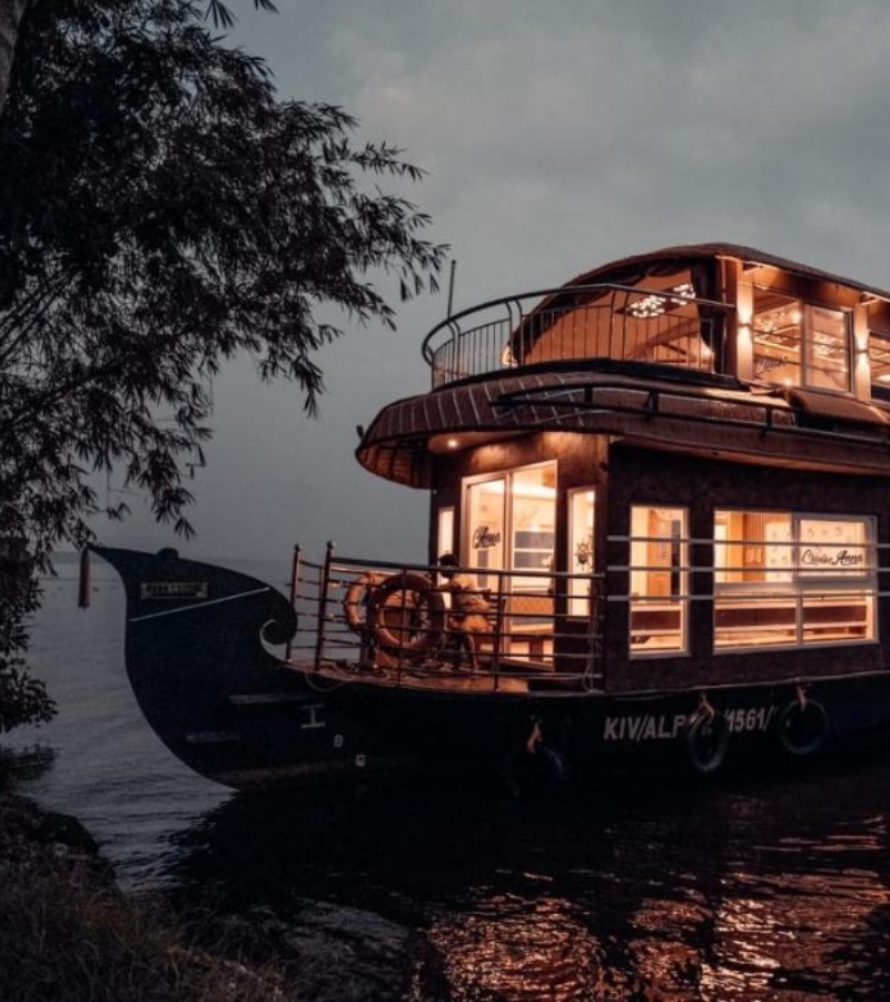 ALLEPPEY HOUSEBOAT CRUISE